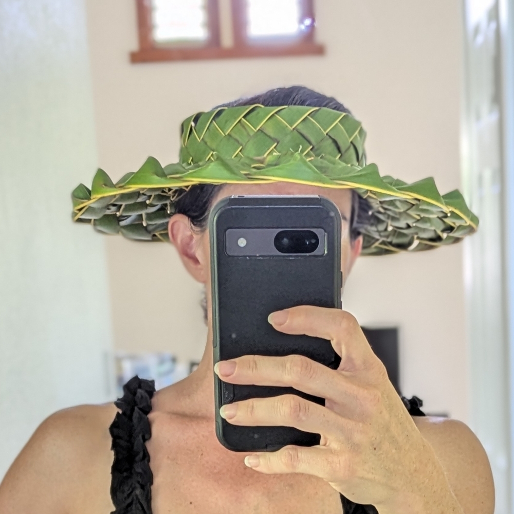 Hawaiian Coconut Leaf Hat - Picture 3 of 14